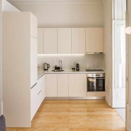 Modern Charming Loft With Balcony In Central Porto Eksteriør bilde